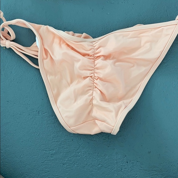 Victoria Secret bikini - Picture 6 of 6